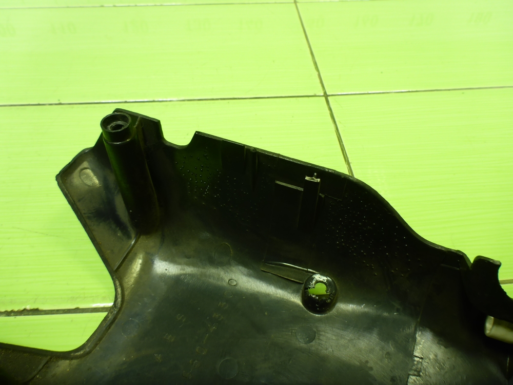 Кожух рулевой колонки