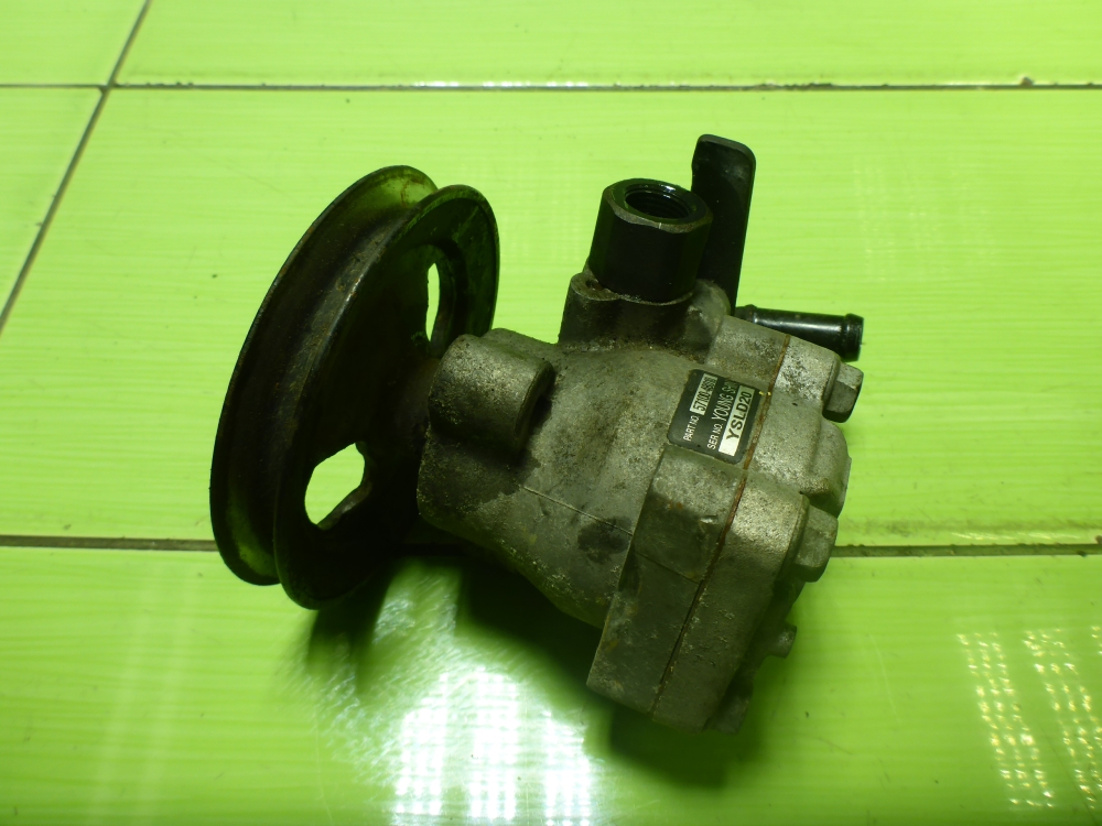 Насос ГУР (гидроусилитель руля)