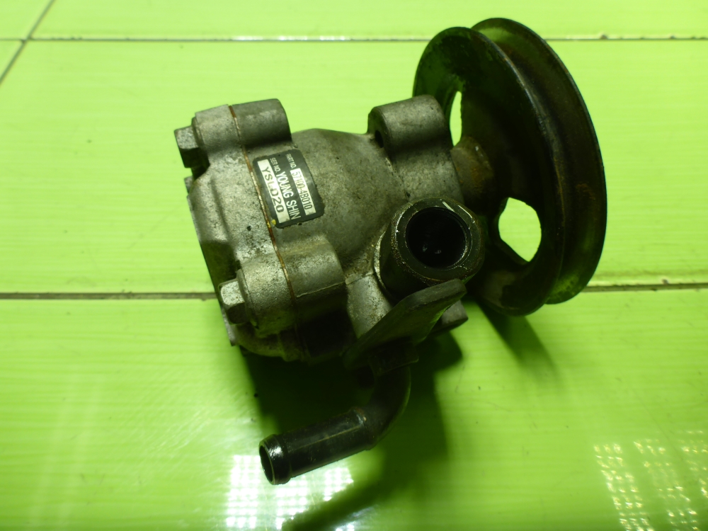 Насос ГУР (гидроусилитель руля)