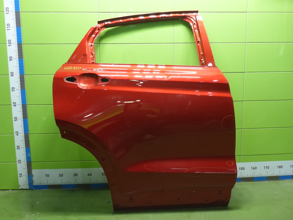 Дверь задняя правая