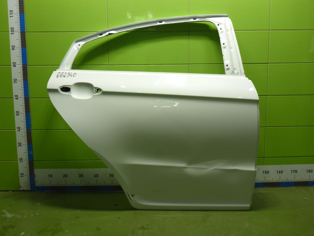 Дверь задняя правая