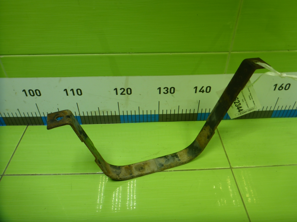 Лента крепления бензобака