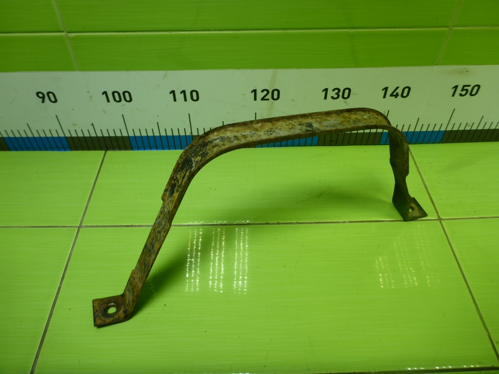 Лента крепления бензобака