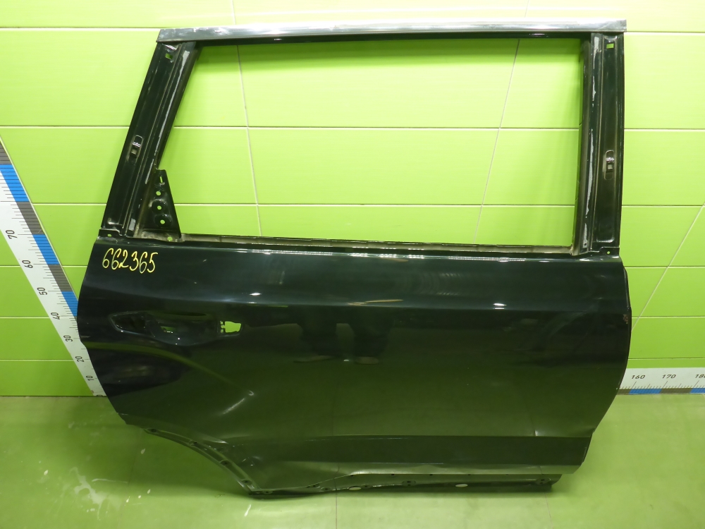 Дверь задняя правая