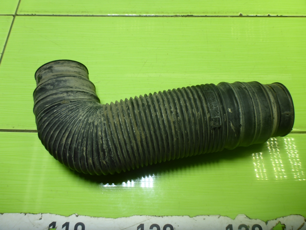 Патрубок воздушного фильтра