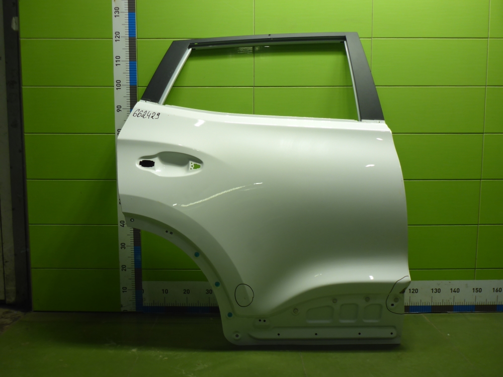 Дверь задняя правая