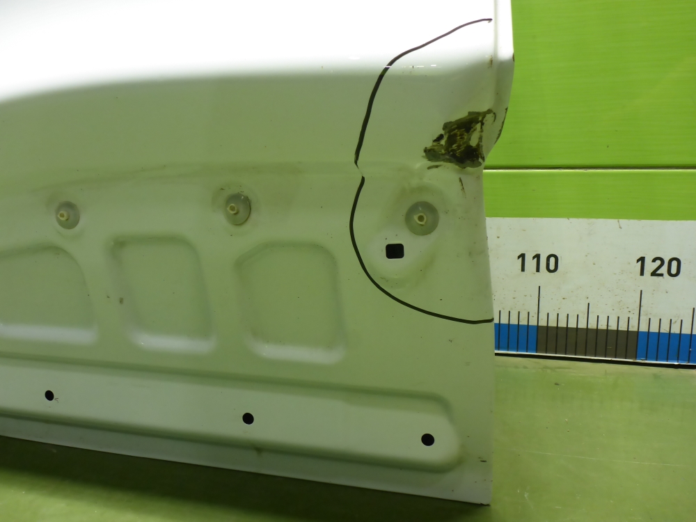 Дверь задняя правая