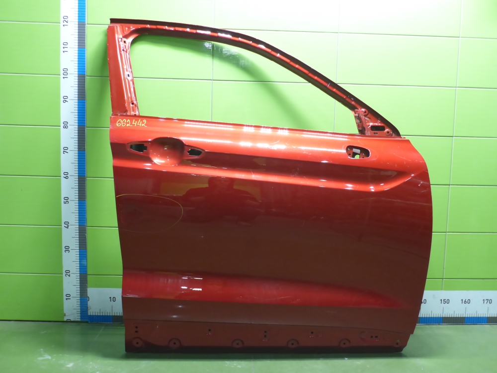 Дверь передняя правая