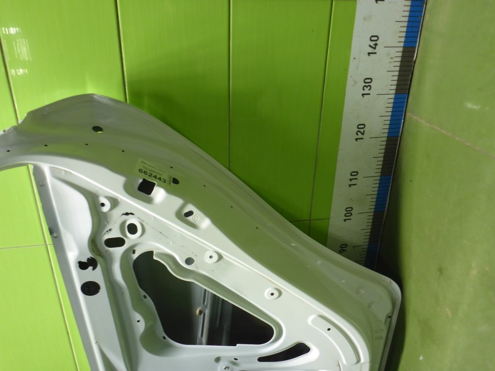 Дверь задняя правая