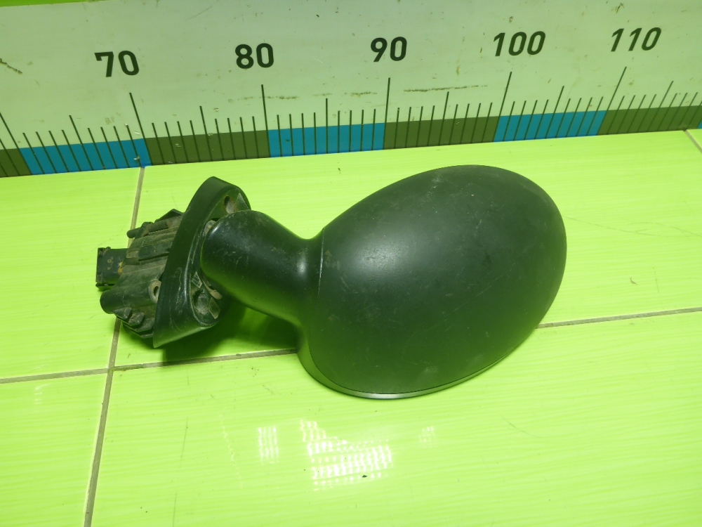 Зеркало правое электрическое