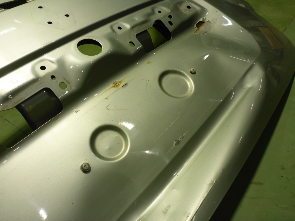 Дверь багажника