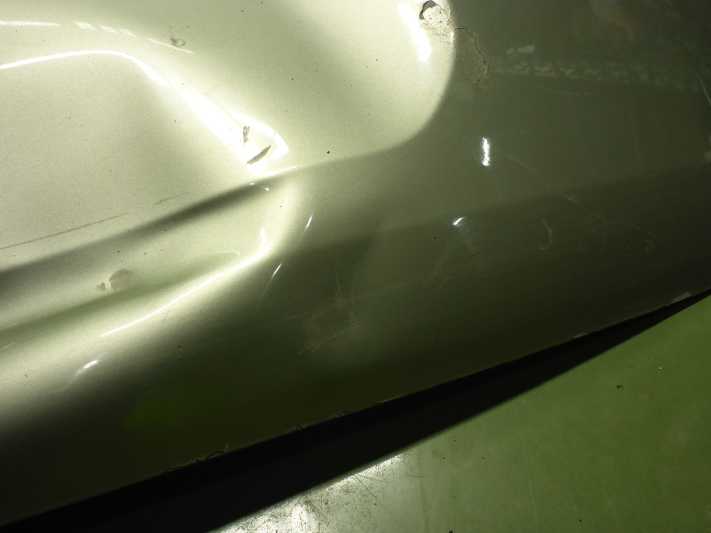 Дверь багажника