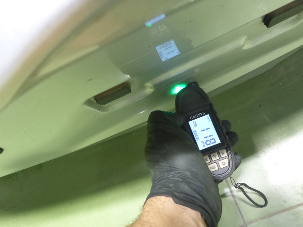 Дверь багажника