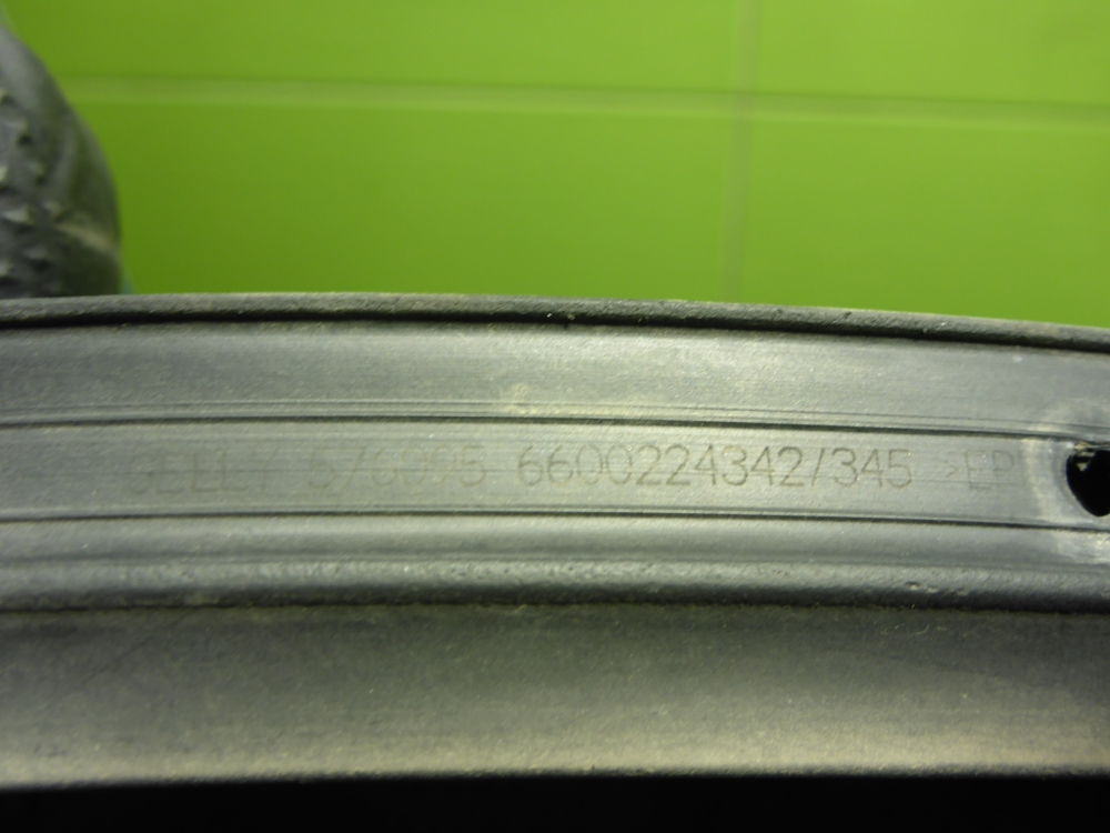 Уплотнитель двери