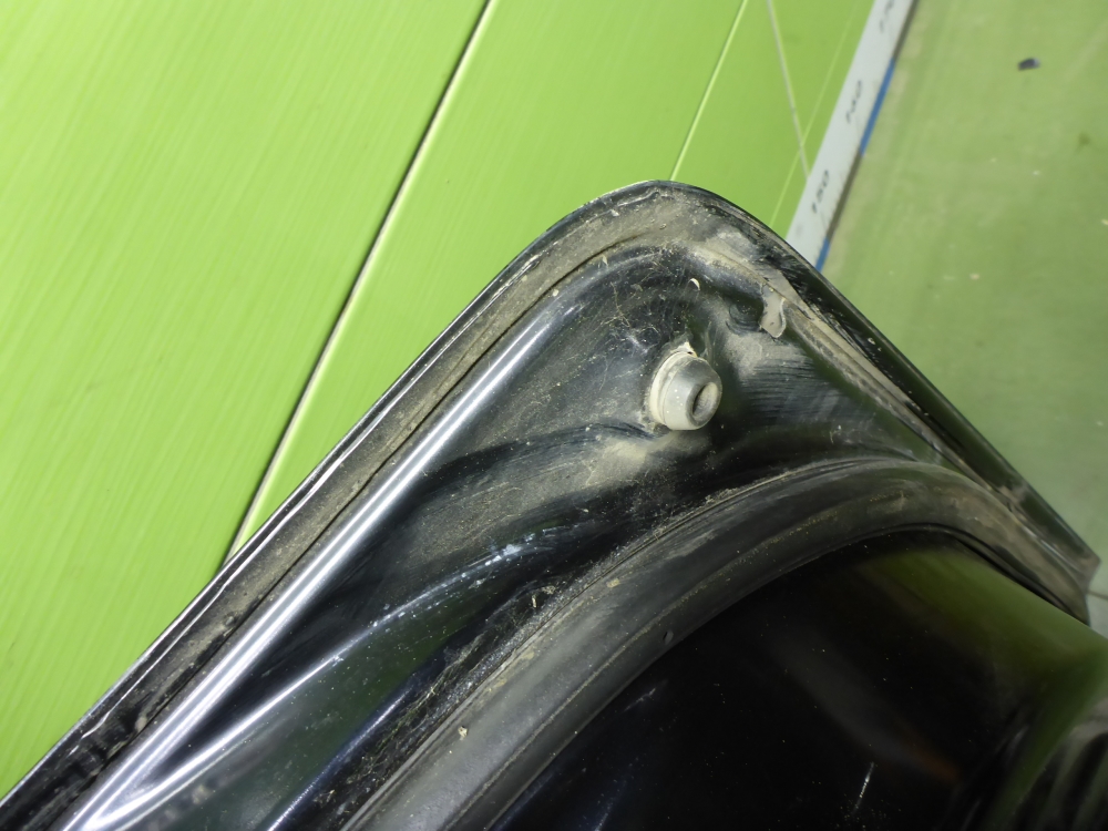 Дверь задняя правая