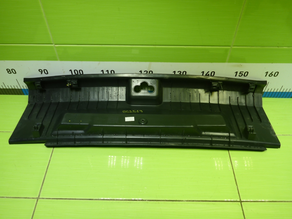 Обшивка багажника