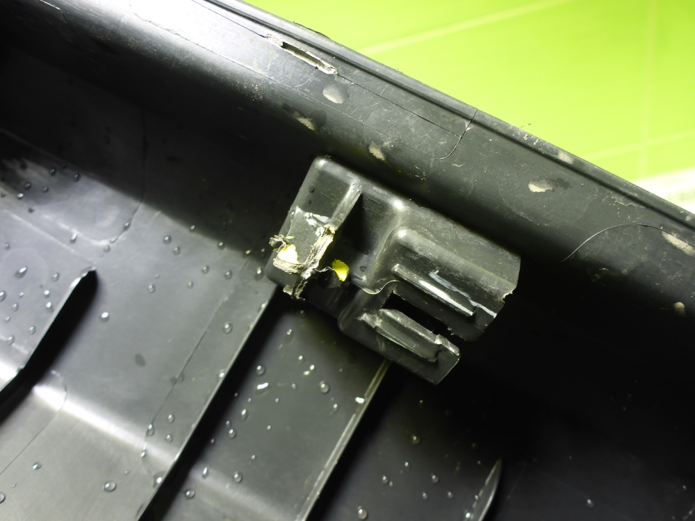 Обшивка багажника