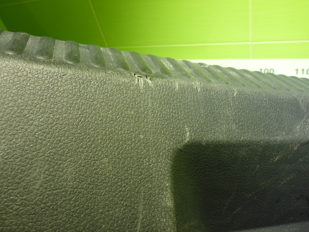 Обшивка багажника