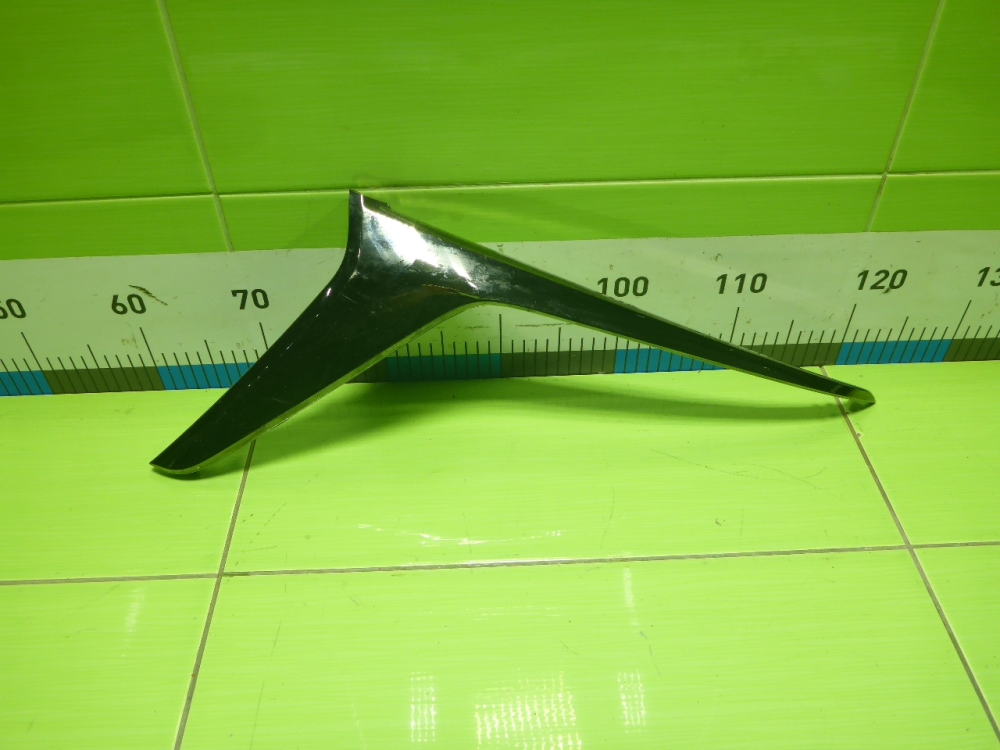 Накладка переднего бампера левая