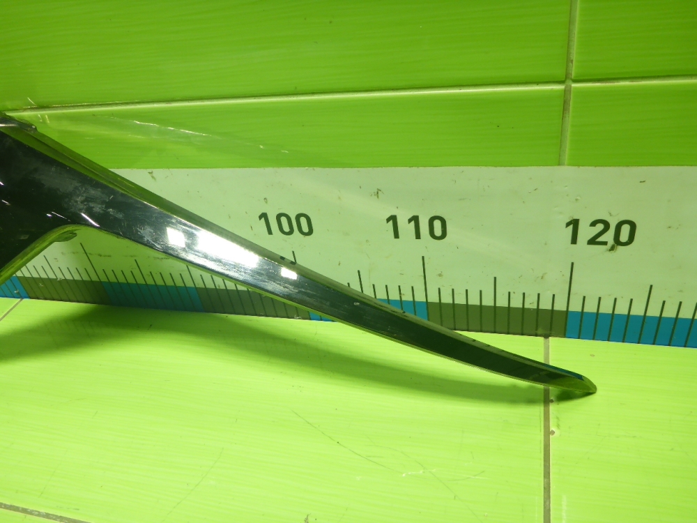 Накладка переднего бампера левая