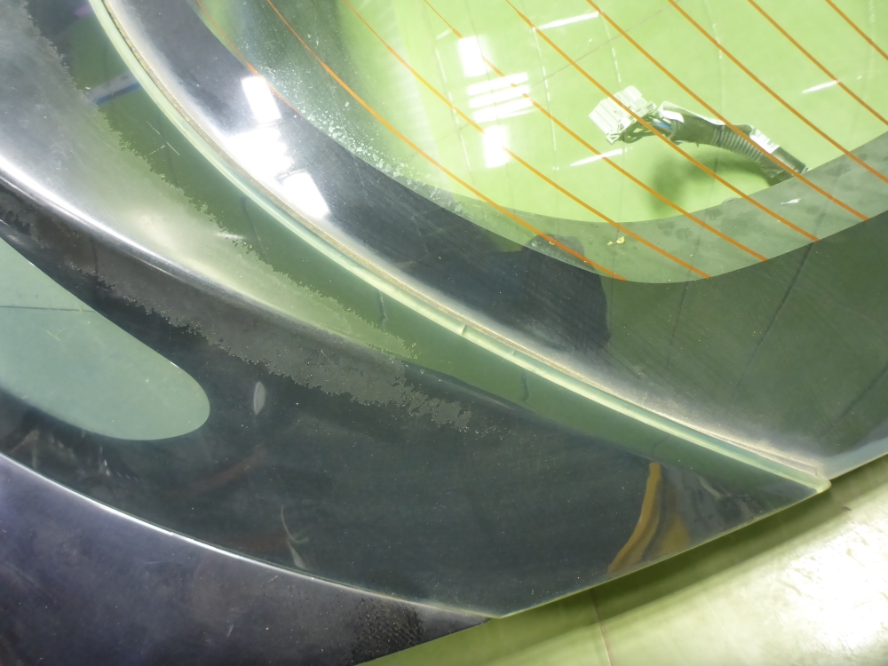 Дверь багажника