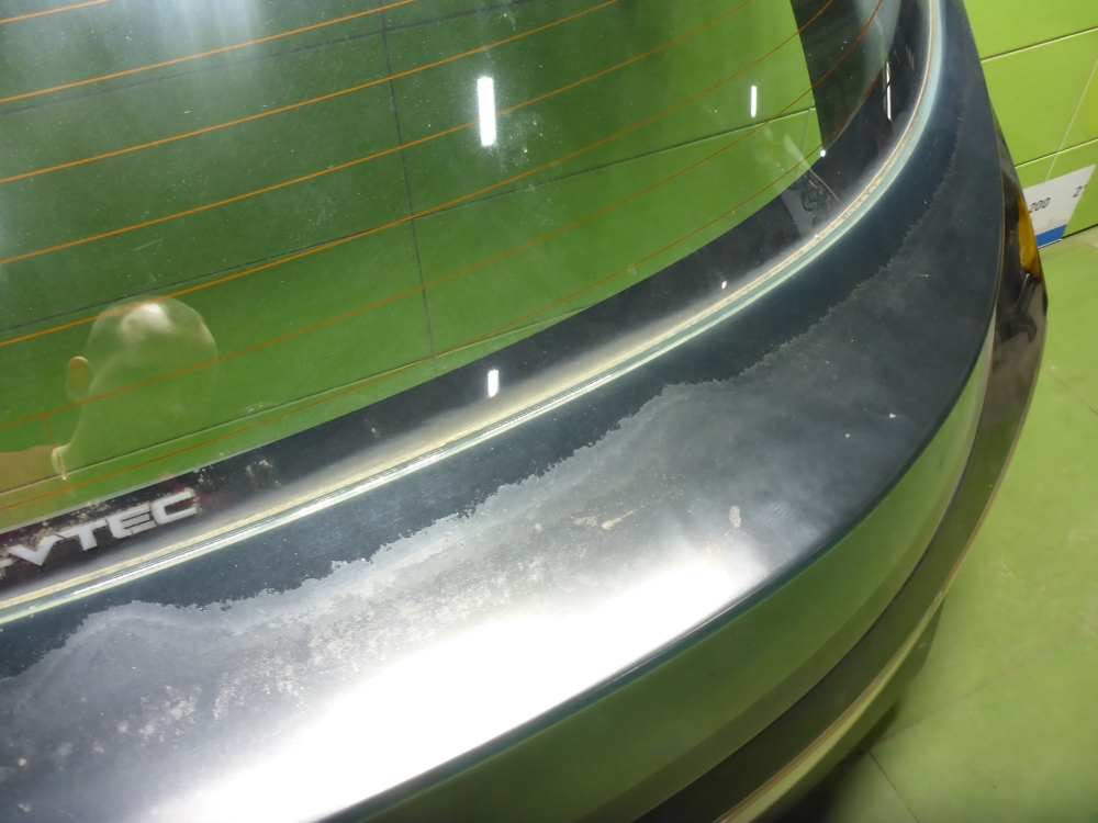 Дверь багажника