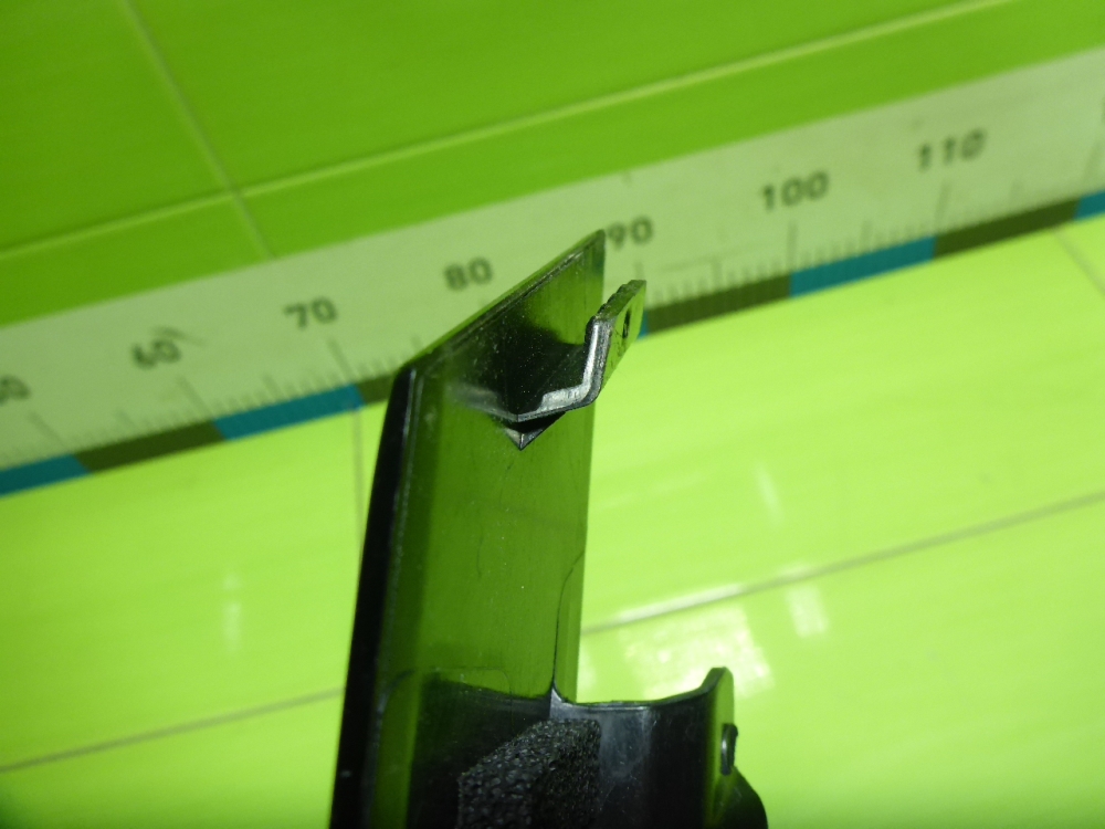 Накладка двери задней левой