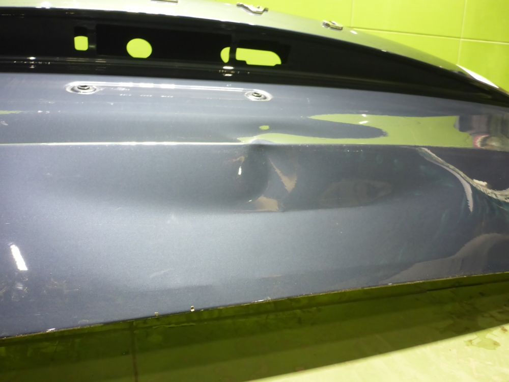 Дверь багажника