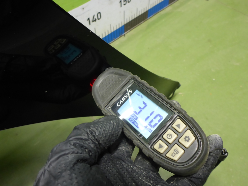 Крыло переднее левое