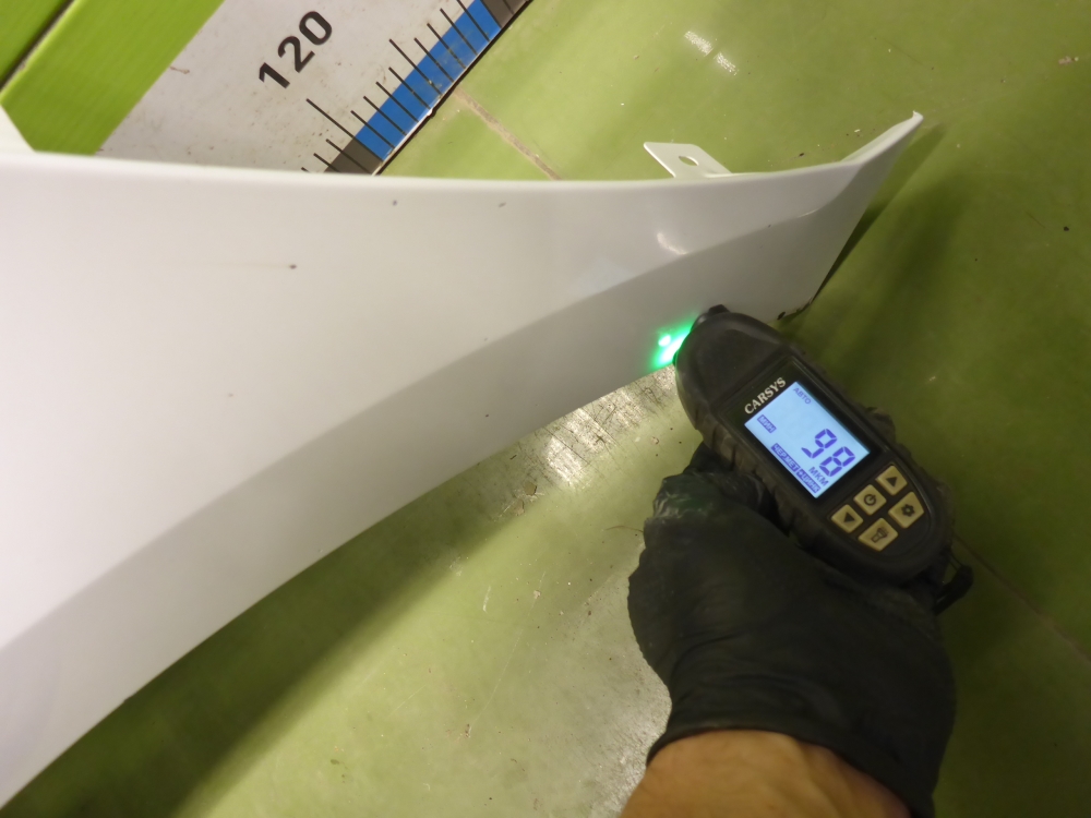 Крыло переднее левое