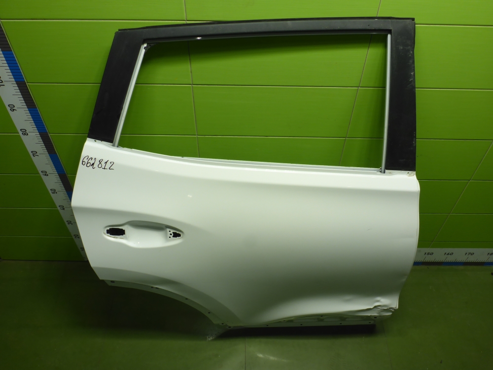 Дверь задняя правая