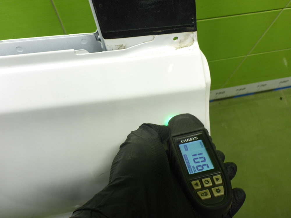 Дверь задняя правая