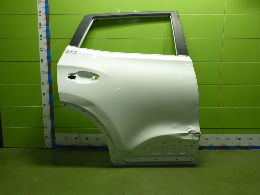 Дверь задняя правая