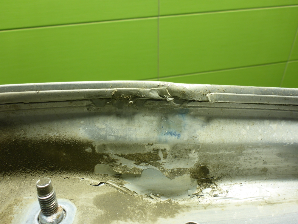 Дверь передняя левая