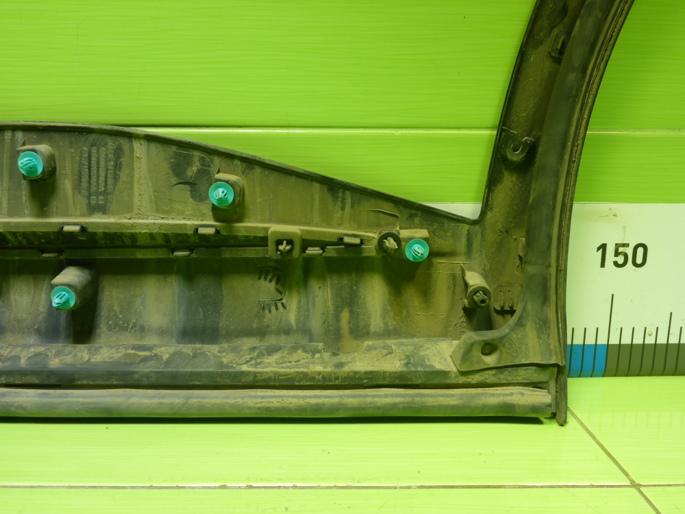 Накладка двери задней правой