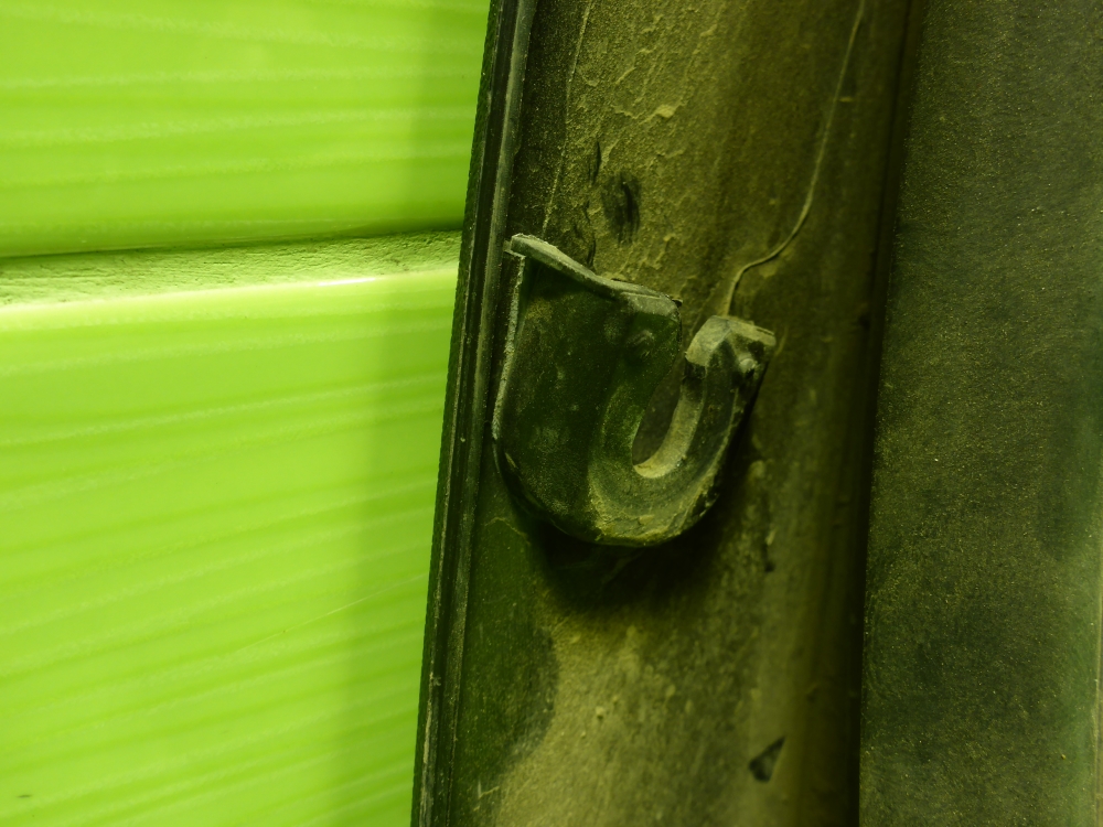 Накладка двери задней правой