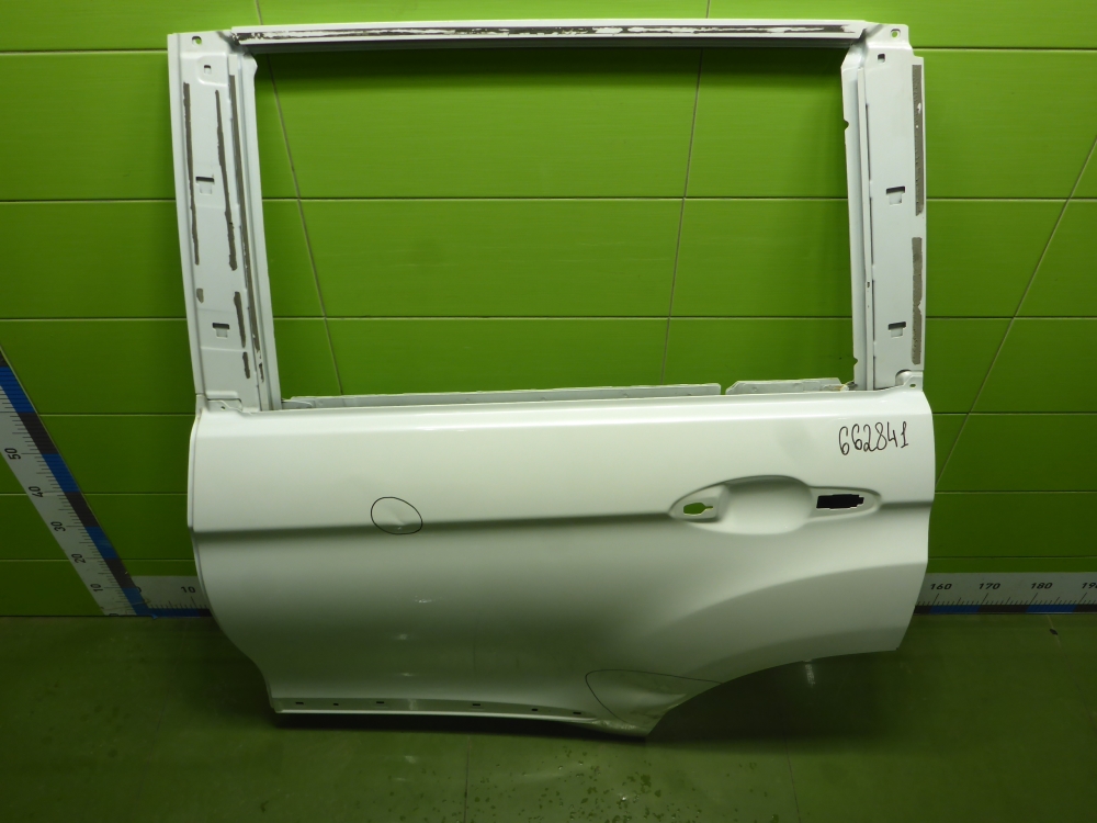 Дверь задняя левая
