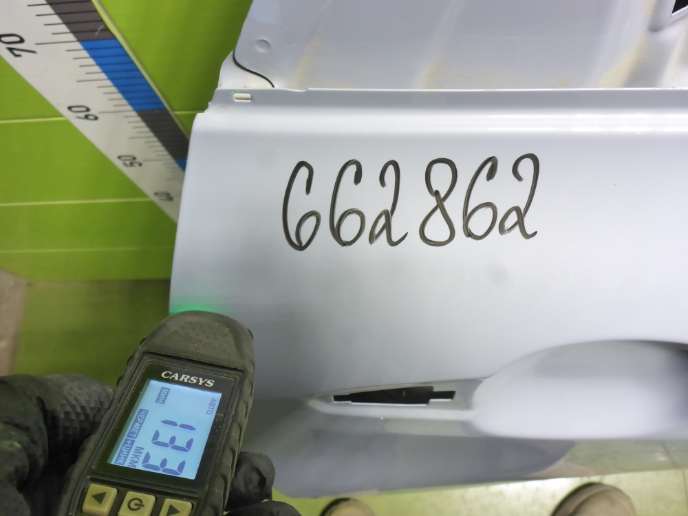 Дверь задняя правая