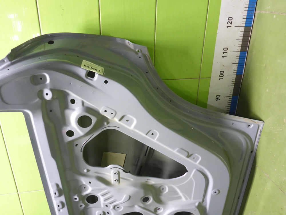 Дверь задняя правая