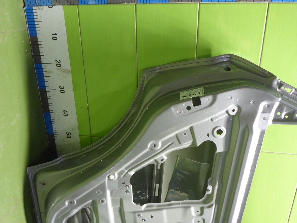 Дверь задняя левая