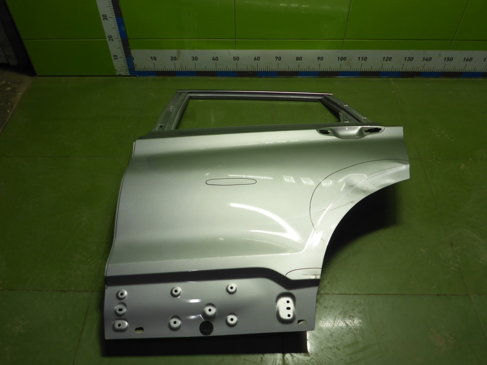 Дверь задняя левая