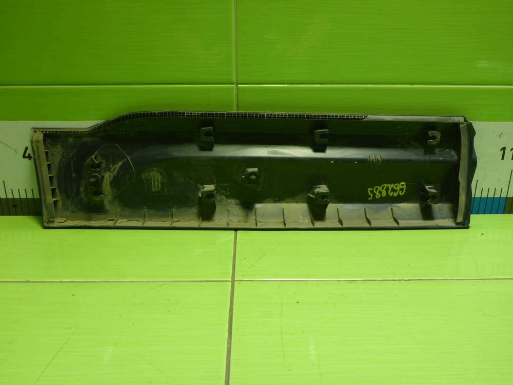 Накладка двери задней левой