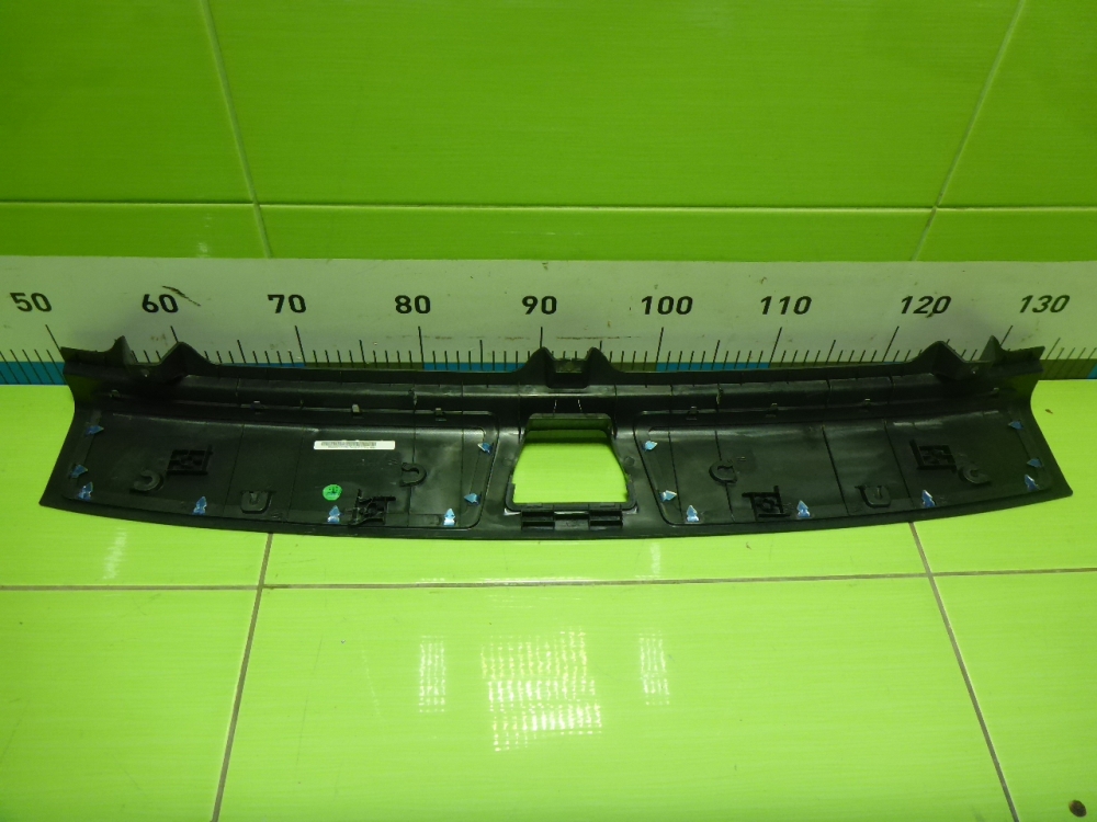 Обшивка багажника