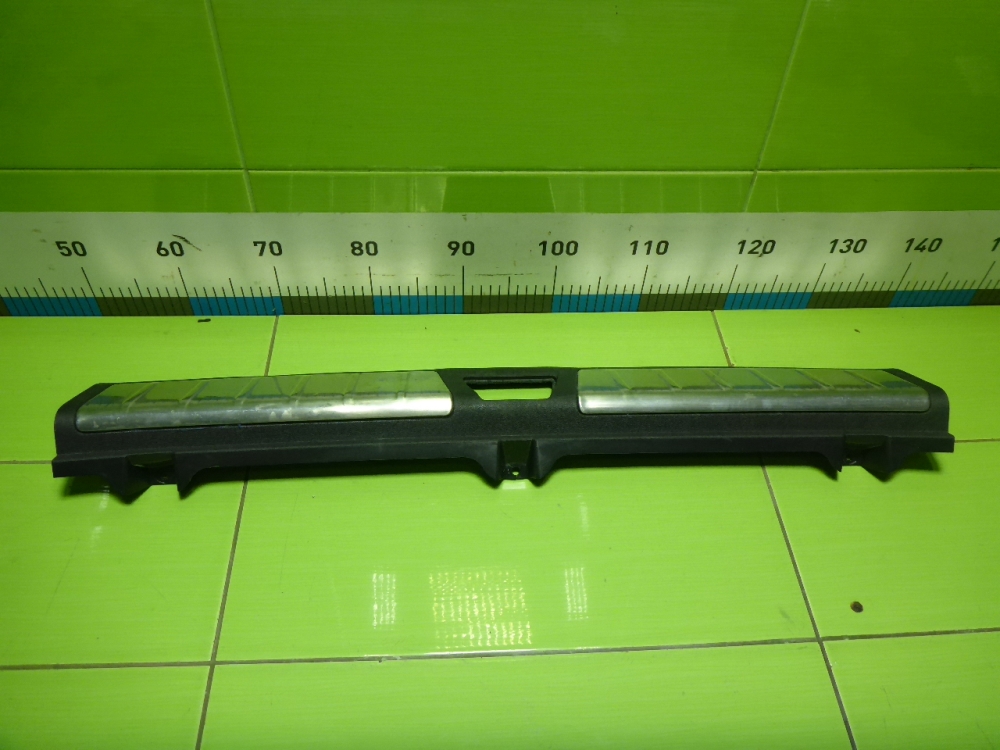 Обшивка багажника