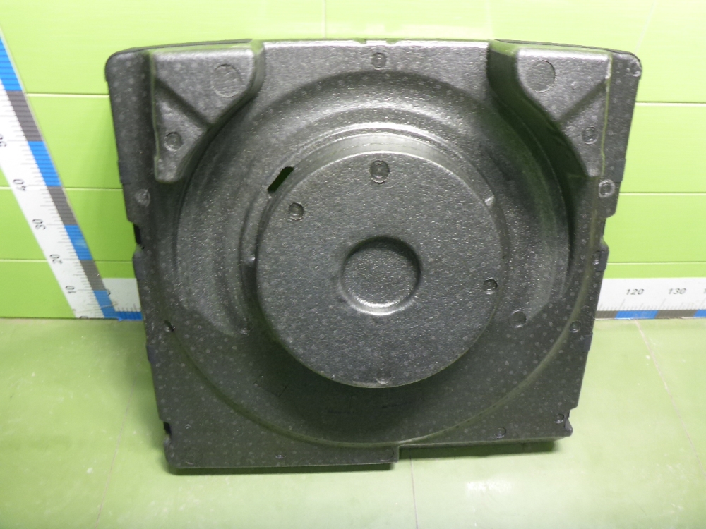 Пол багажника