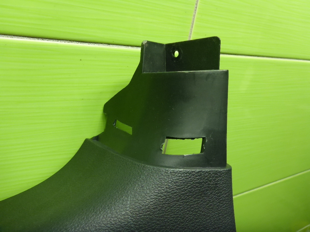 Обшивка двери багажника