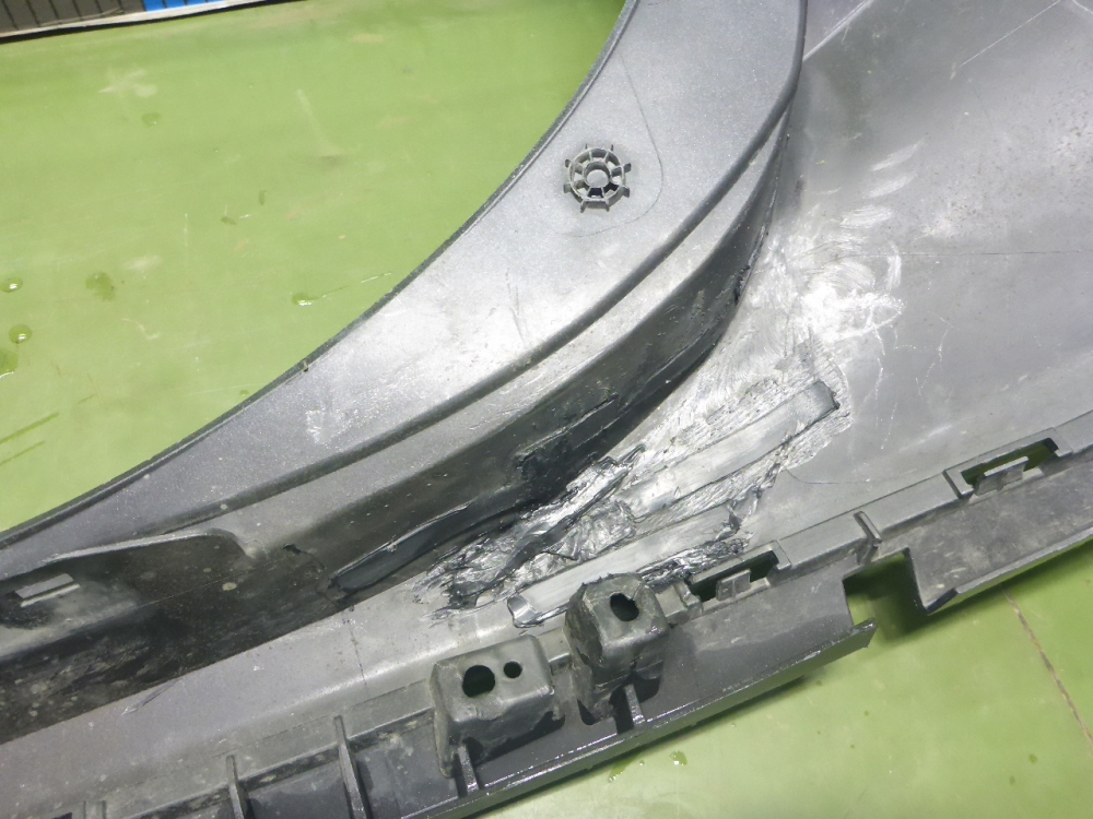 Бампер задний