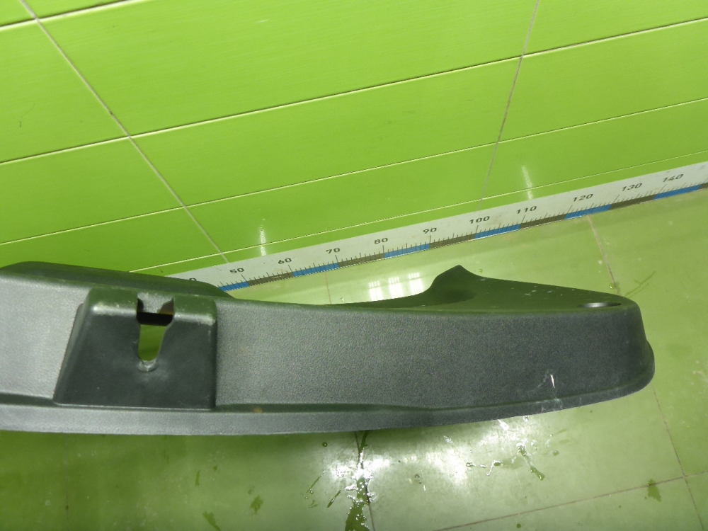 Обшивка двери багажника