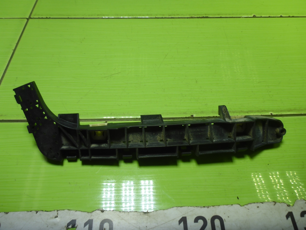 Кронштейн заднего бампера левый