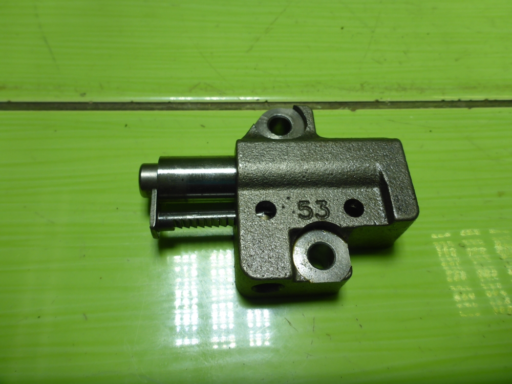 Натяжитель цепи